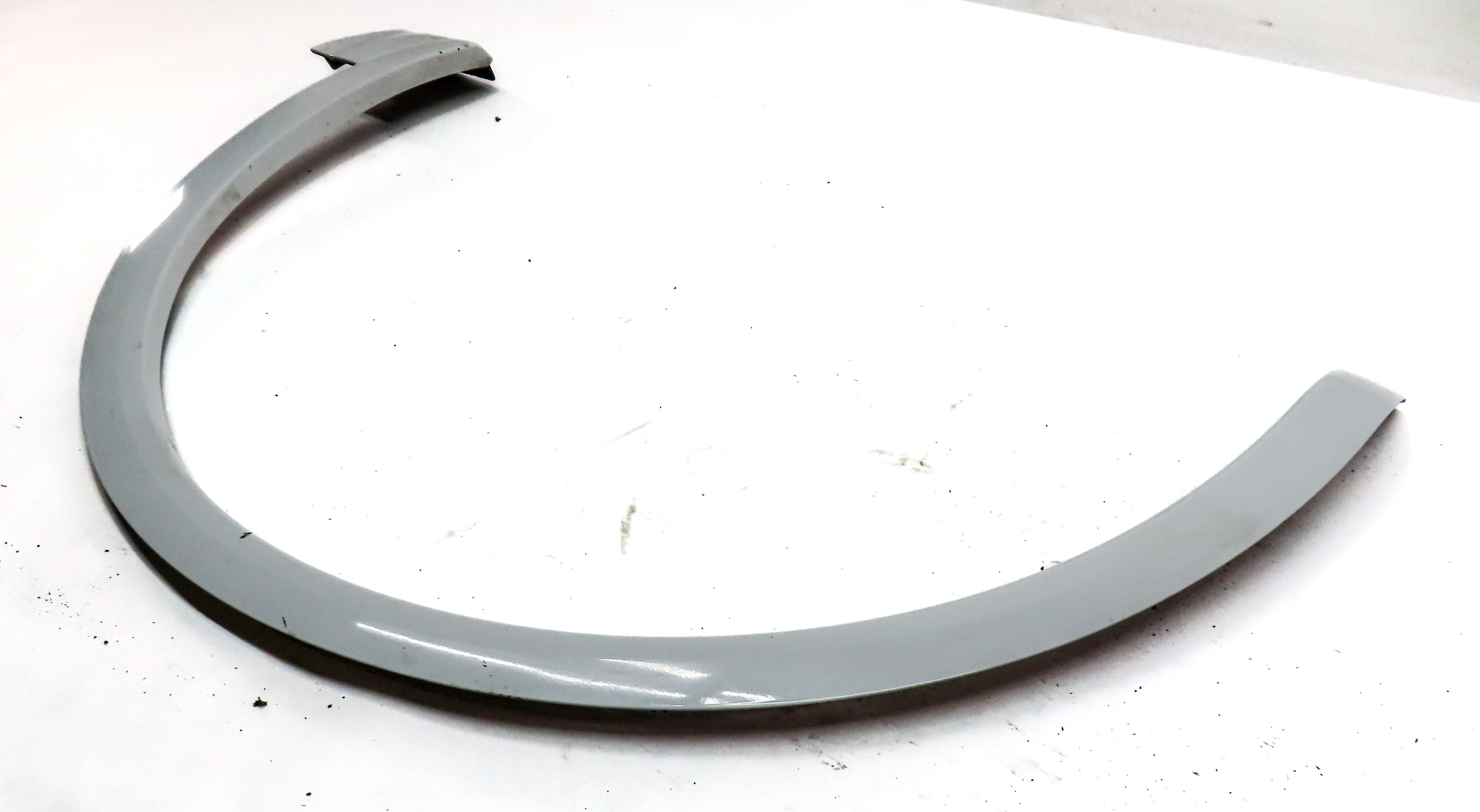 19 AUDI Q5 FY 80A FRONT LEFT DRIVER FENDER WHEEL WELL ARCH TRIM MOULDING (White) — exact item pictured